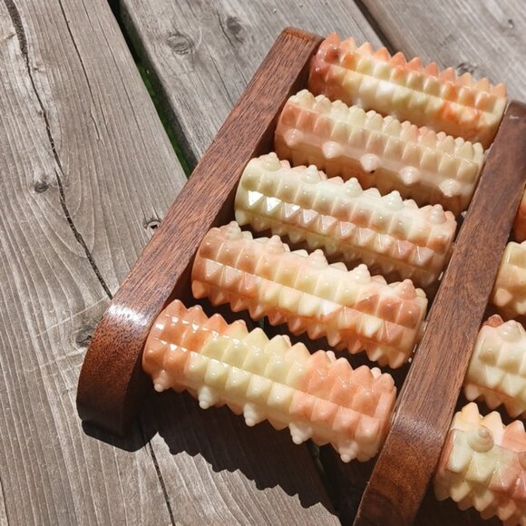 VintageWooden Foot Massager - Picture 2 of 7